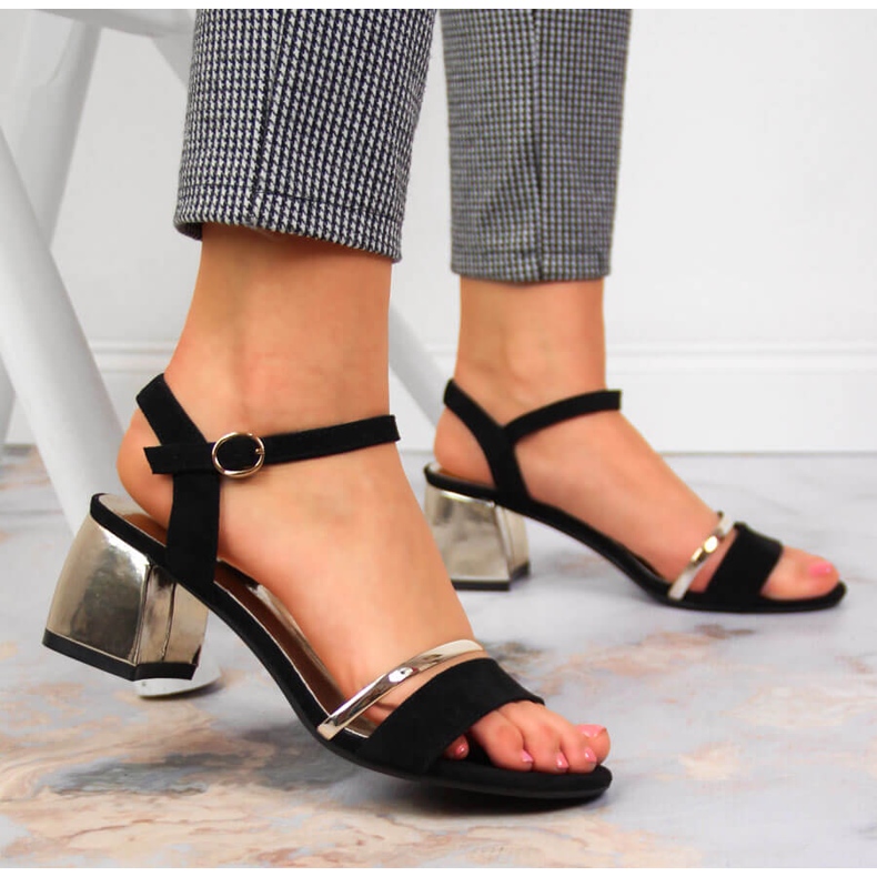 Crno-zlatne sandale na post by Sergio Leone zlatna 2