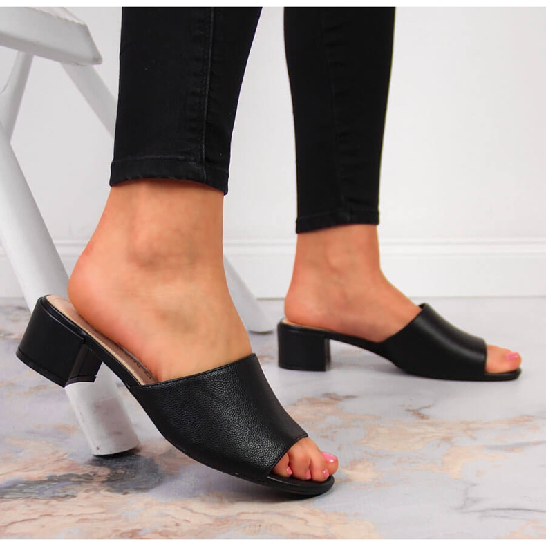 Ženske crne papuče na bloku Sergio Leone crno 2