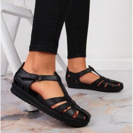 T.Sokolski Crne ženske sandale na čičak T. Sokolski crna 2