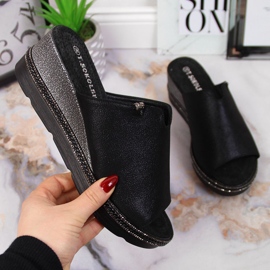 Ženske crne papuče na klin T.Sokolski crna 1