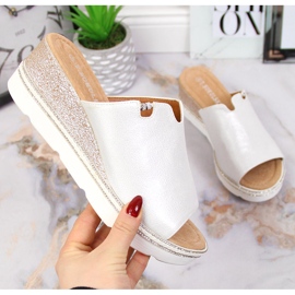 Srebrne ženske papuče na klin T.Sokolski srebro 2