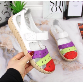 Ženske kožne sandale s ažurom Artiker bijela višebojan 1