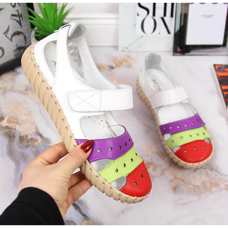 Ženske kožne sandale s ažurom Artiker bijela raznobojna 1