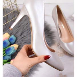 Pumpe na srebrnoj bisernoj Sergio Leone peti srebro 1