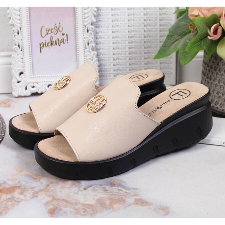 Ženske kožne papuče na bež Filippo klin 2