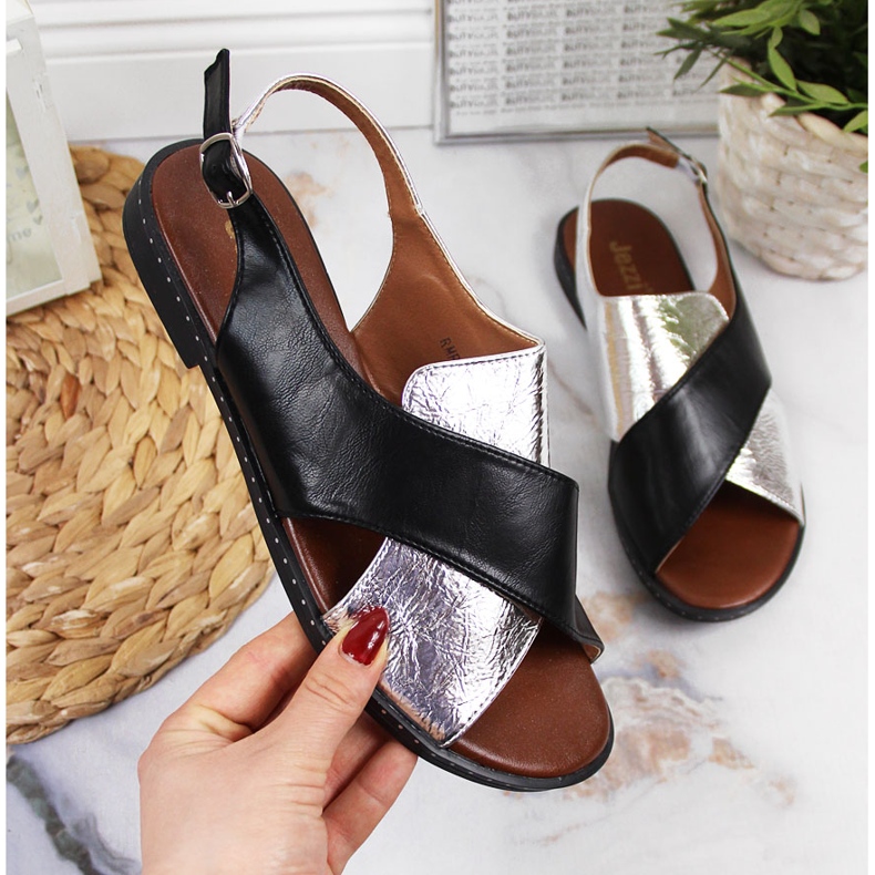 Ženske crne i srebrne sandale Jezzi crna srebro 1