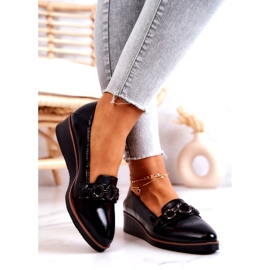 Vinceza Lakirane cipele na klin Black Melodies crno 2