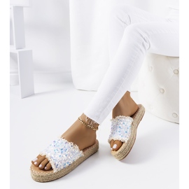 Bijele papuče na platformi Susanna bijela 1