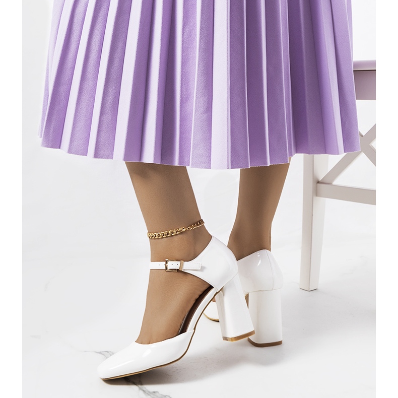 Bijele pumpice na Clementovom stupu bijela 1