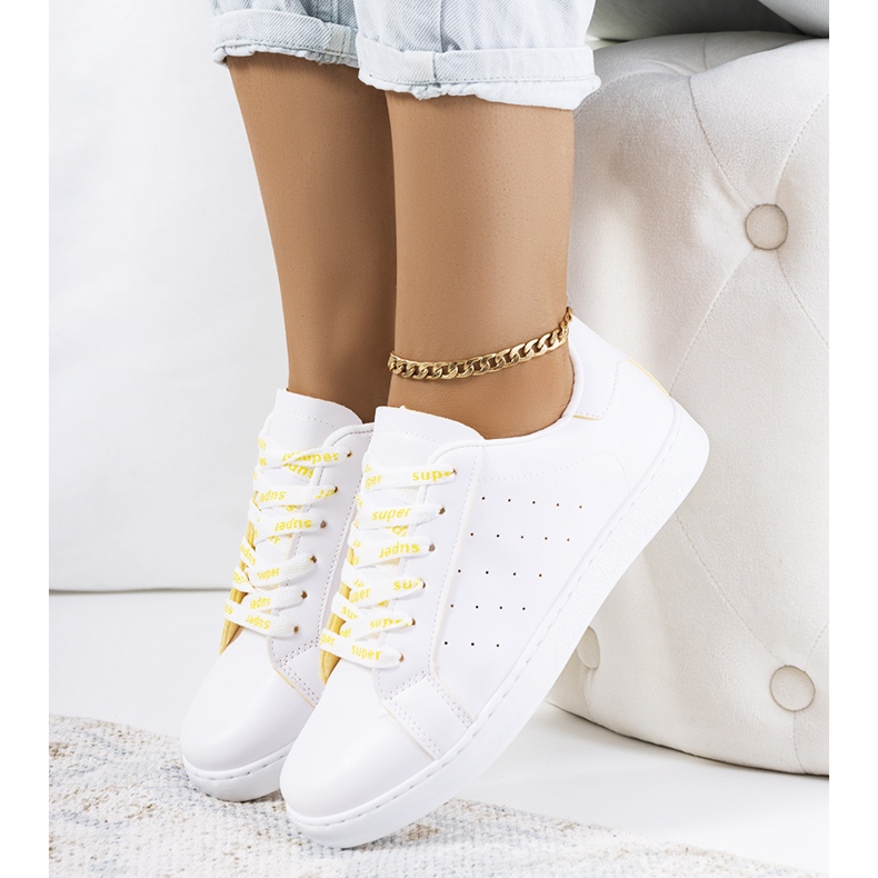 Koho bijele i žute sportske cipele bijela 1