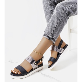 Crne sandale s metalik Larochelle umetkom crna srebro 1