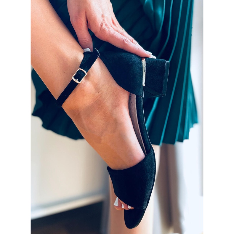 Ursula Crne sandale na visoku petu crno 2