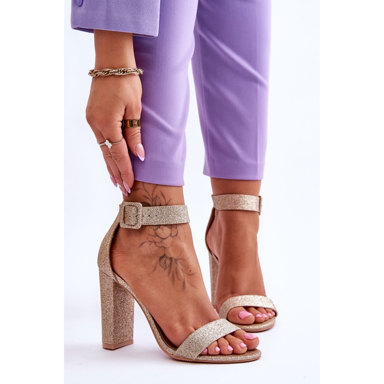NFR Ženske sandale na visokoj peti sa zlatnim svjetlucavim Joalice zlatna 1