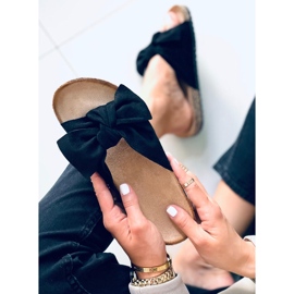 Plutaste papuče s lila crnom mašnom 1