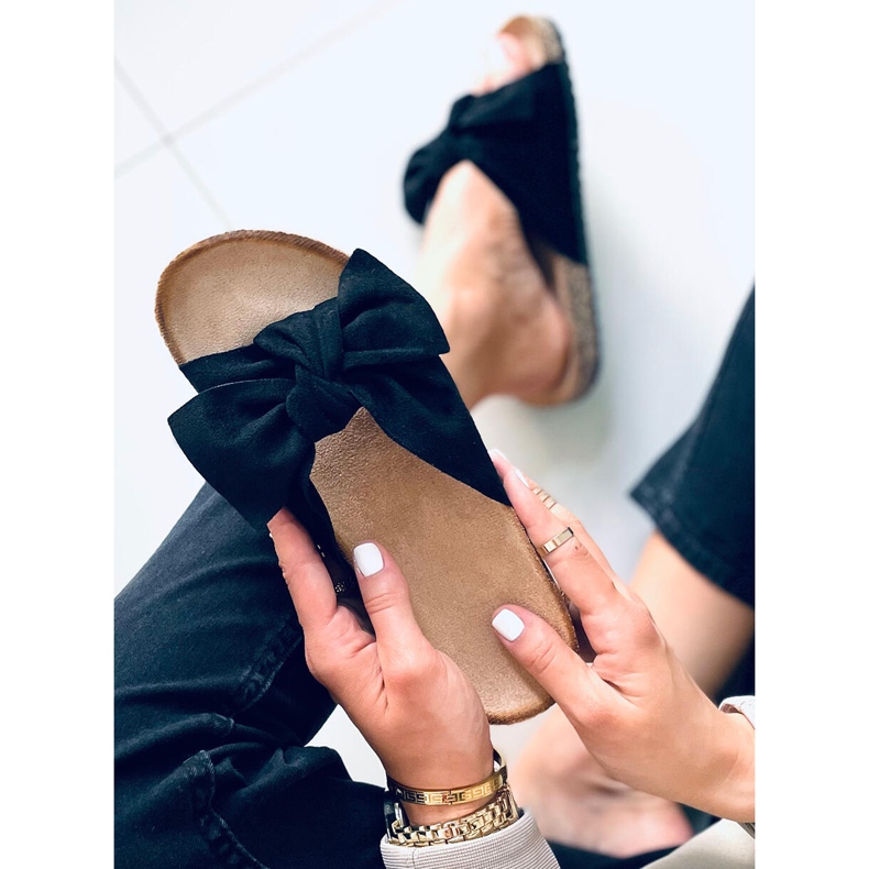 Plutaste papuče s lila crnom mašnom crna 1