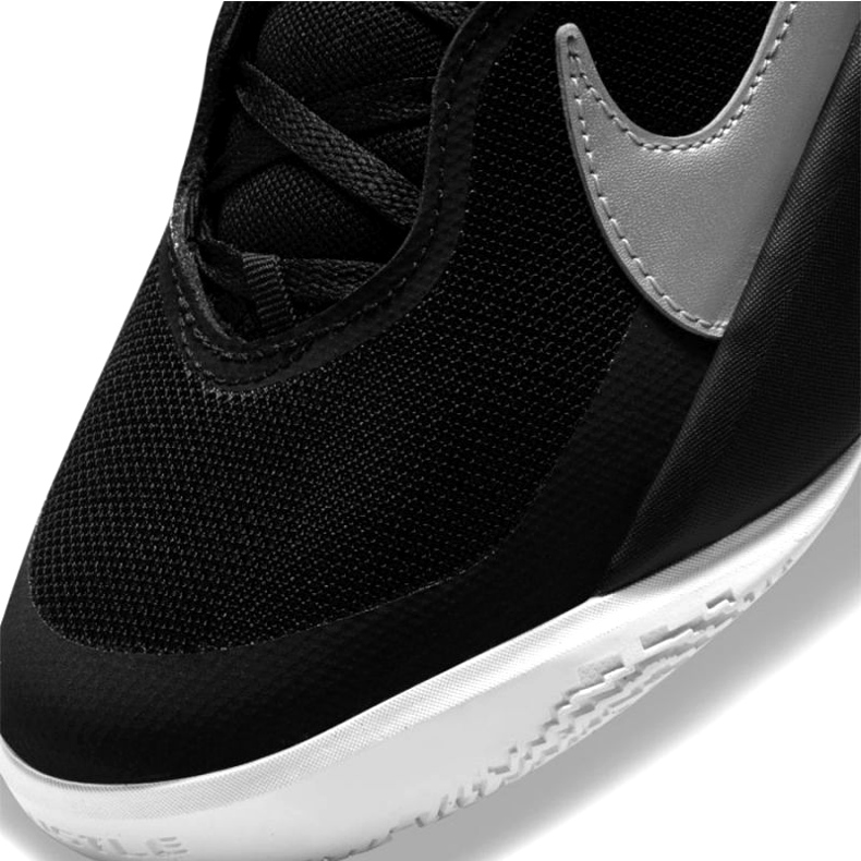 Nike Team Hustle D 10 Big Basketball Shoe Jr CW6735 004 tenisica za košarku crna srebro 3