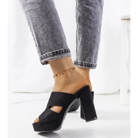 Crne papuče na stupu Horn crno 2