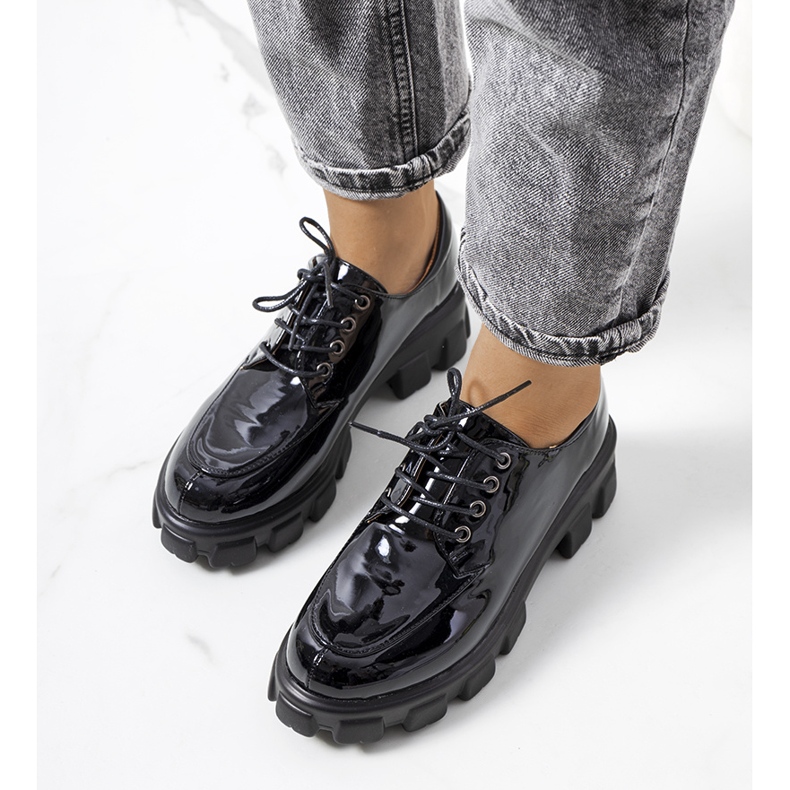 Crno lakirane ženske cipele Donker crna 1