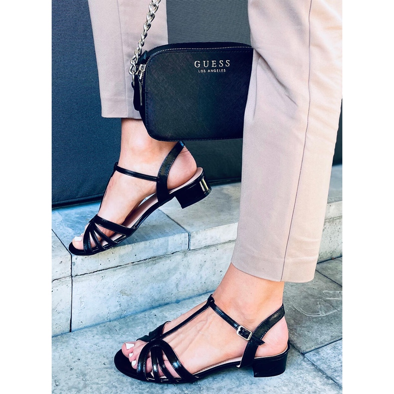 Sparkle crne sandale s niskom potpeticom crna 2