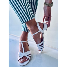 Sparkle White sandale s niskom potpeticom bijela 2