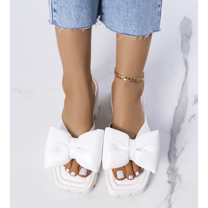 Bijele papuče na traktorskom potplatu Platta bijela 1