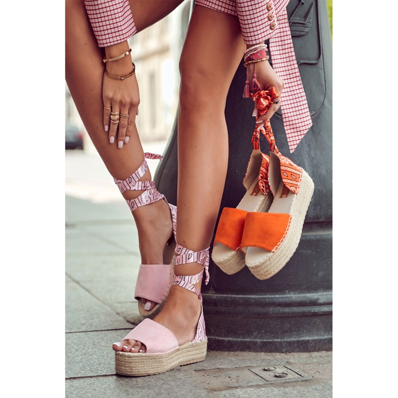 FB2 Suede narančaste sandale na klin Livia 1