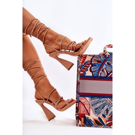 Zavezane sandale na modnim štiklama Nude Canves bež 1