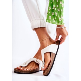 FB1 Ženske papuče s kopčom Bijela Elina 1