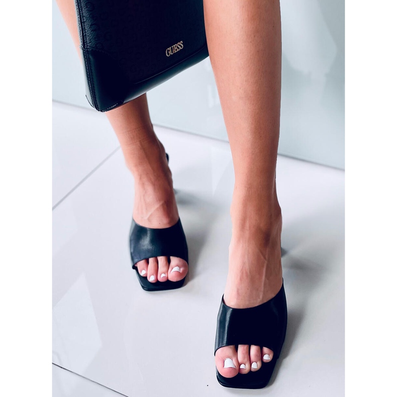 Dionne crne sandale na visoku petu crna 2