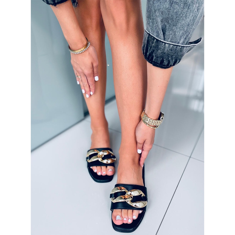 Dalia crne papuče s lančićem crna 1