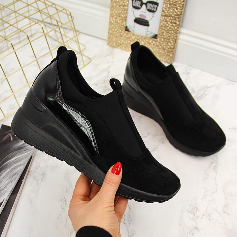 Ženske crne tenisice na klin Vinceza crno 2