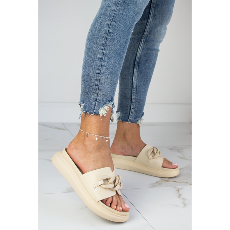 Bež Laura La.Fi papuče s platformom s lančićem 1