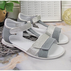 Sandale za djevojčice na čičak srebrni Kornecki 6323 srebro siva 3