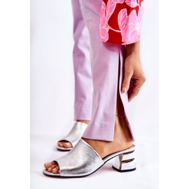 PA2 Kožne ženske papuče na petu Silver Perry srebro 1