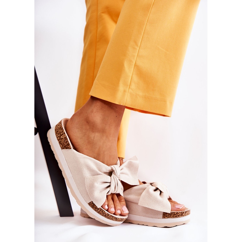 PG1 Papuče na bež tako udobnoj platformi 1