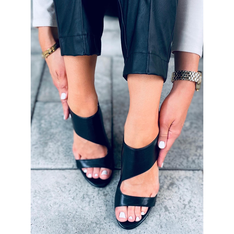 Jessica Black sandale na visoku petu crna 1