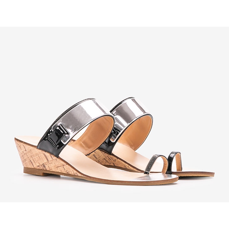 Crne otvorene papuče na klin Trentino crna 1