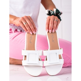 SHELOVET Klasične ženske papuče bijela 1