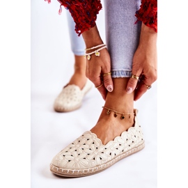 Ženske slip-on balerinke s bež cvjetovima 1