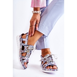 Maciejka Ženske kožne sandale s čičak trakom 05375-06 plave plava višebojan 2