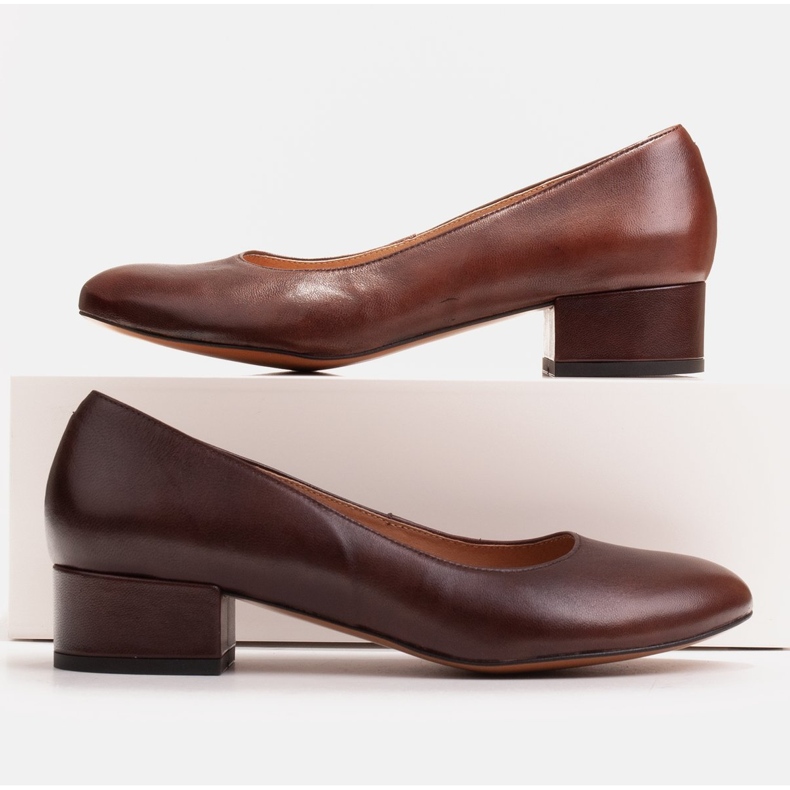 Radoskór Klasične smeđe ženske pumpe za šire stopalo smeđa 1