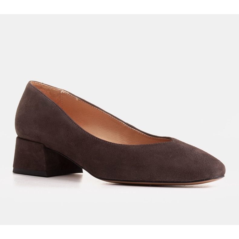 Marco Shoes Smeđe pumpe od antilopa s V izrezom smeđa 1