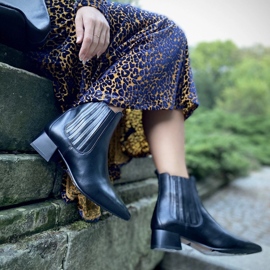 Marco Shoes Tople, elegantne čizme s elastičnom gumom u gornjem dijelu crno 2