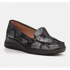 Radoskór Udobne crne ženske cipele za šire stopalo crna 1