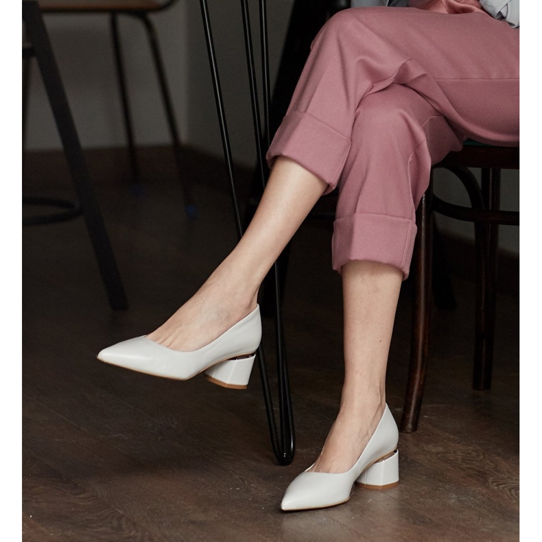 Marco Shoes Pumpe od metalik sive kože sa zlatnim potpeticama siva 1