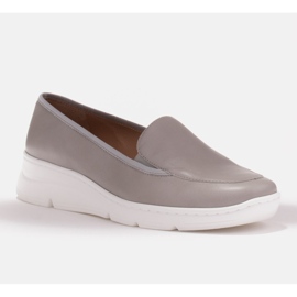 Radoskór Udobne sive ženske cipele za šire stopalo siva 1