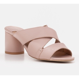 Marco Shoes Ženske kožne papuče od kože s izrezanim prugama bež 1