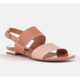 Marco Shoes Ravne sandale s lakom i metalnom petom bež 1