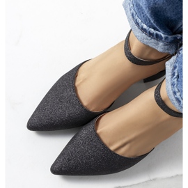 Sjajne crne pumpice na Mawahi postu crno 1