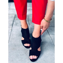 Guala Crne ažurne sandale na visoku petu crno 2